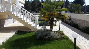 Irini Apartments - Image 3