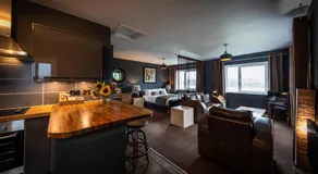 Storr Apartments - Image 2