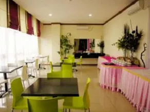 Delta Sinar Mayang Hotel - Image 4