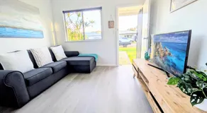 Blue Palms Cottage - Image 2