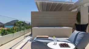 Flisvos Royal Hotel & Suites - Image 3