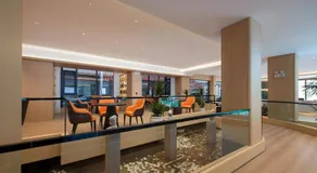 Zhangjiajie Huan Sha Ju Hotel一Newly opened in 2026 一robot service一coffee bar 一24 hour ice supply一free washing machine and dryer 一close to East Gate Ticket Office一Baofeng Lake一Huanglong Cave Scenic Area - Image 3