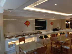 Vienna International Hotel Urumqi International Airport - Image 5