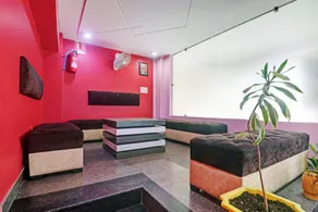 Hotel O Star Inn - Image 3