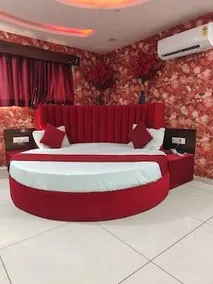 Hotel Lotus Gold - Image 2