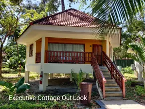 DOLPHIN BEACH RESORT - Image 5