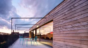 Josephine's Guesthouse - WOMEN ONLY with rooftop and community area - Image 3