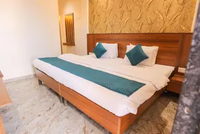 Hotel Natraj Guest House - Image 2