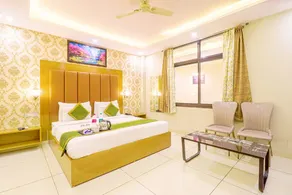 The Glory Hotel - Image 2