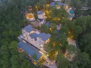 Jungle Lodge Resort & Spa - Image 4