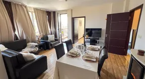 Alpine Lodge Bansko Apartments - Image 2
