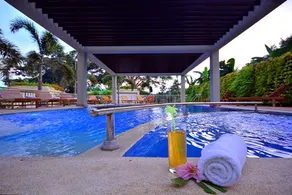 Munting Paraiso - Image 2
