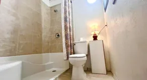 Pet-Friendly Studio with Kitchenette, Parking - Image 1