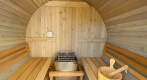 Luxury Wellness & Fun - Hot Tub Sauna Gym Casino Billiards - Image 5