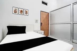 Hotel O Wave Inn - Image 2