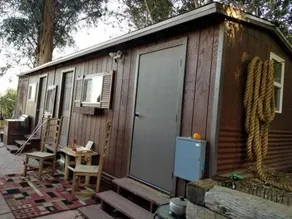 Wood guest house cottage - Image 3