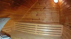 Small Basement Apartment Private Entrance Nice View - Image 4