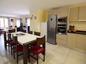 Spacious Holiday Home in Vire-sur-Lot with Swimming Pool - Image 3