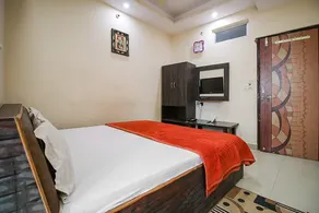 Hotel Holiday Inn - Image 4