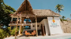 Aquelia Rose Hotel - Image 5