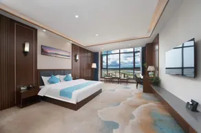 Guanlan Hotel - Image 2