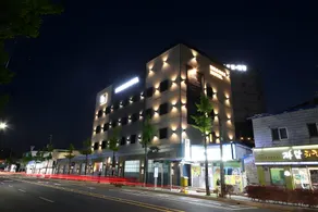 Brooks Hotel Tongyeong - Image 2