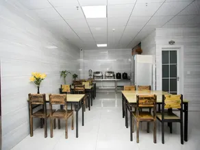 Shell Hotel Chuzhou North Bus Station - Image 4