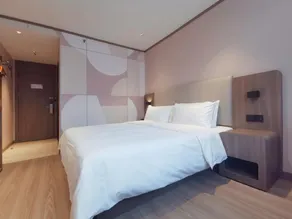 Hanting Hotel Tangshan North Station - Image 2