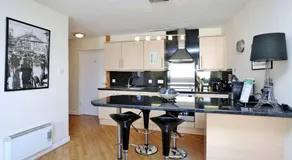 West Bow - Comfy 2 bed on West Bow overlooking Grassmarket - Image 3