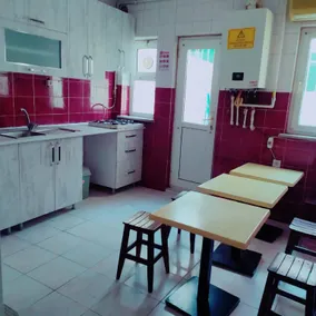 Eroz Hostel Old City - Image 5