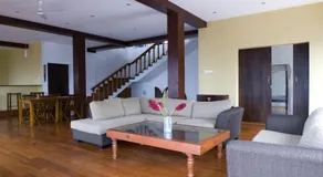 Land's End Villa - Image 4