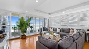 Absolute Beachfront 3BR Apartment Ocean Views Pool Spa & Tennis Court - Image 3