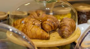 Boutique Hill Hotel - Image 5