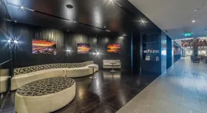 Number 1 H Residences - WiFi, Parking & More by Gold Coast Holidays - Image 5