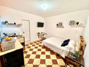 Urban Hotel - Image 4