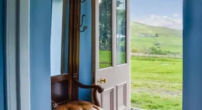Beautiful Traditional secluded country cottage - Image 4