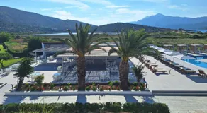 Sirenes Beach Resort - Image 2