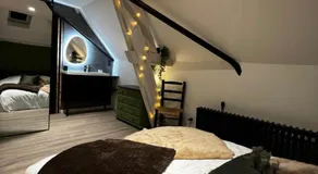 Le Chalet Chic, Cosy avec Sauna au Centre Ville - Image 2