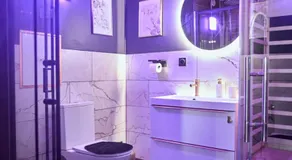 Romance House - Image 2