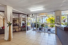 Camelot Motel - Image 5