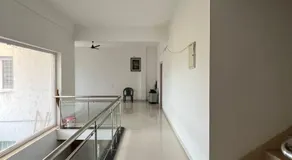Non-AC Room in Cozy Homestay Villa near RGIA - Image 3