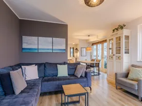 Villa in Hellevoetsluis near North Sea Beach - Image 2