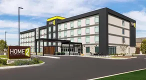 Home2 Suites by Hilton Muncie - Image 2