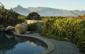 Kommetjie Villa, Beachfront Estate - Image 4
