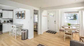 Cozy 2 Bedroom Home, Private Backyard with Hot Tub - Image 3