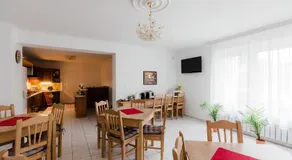 Airport Jazmin Guesthouse - Image 2