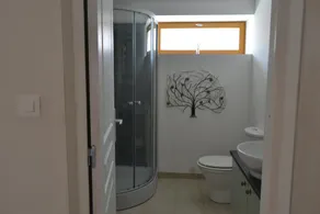 The West Wing Suite, Beautiful 2 bedroom Apartment - Image 4