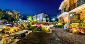 Eco Resort - Image 2