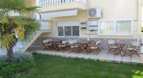 Irini Apartments - Image 4