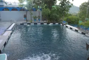 The Space Jungle Retreat - Image 2